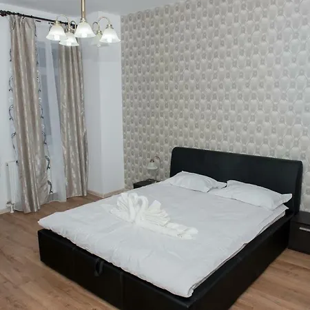 Casa Amely Апартаменти Брашов